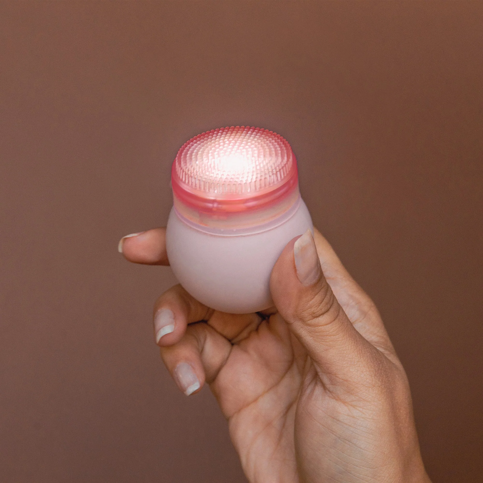 LEDA Red | Anti Aging LED Sonic Facial Brush. by Vanity Planet - Image 2